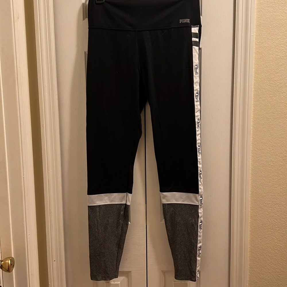 PINK high waisted leggings